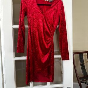 Gianni Bini Red Long Sleeve Dress